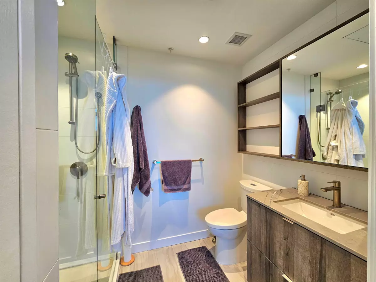 Primary Bathroom Photo of 2102 505 Nelson Street, Coquitlam, BC