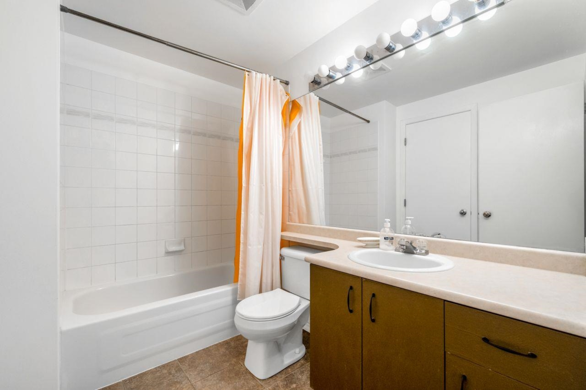 Guest Bathroom Photo of 402 8851 Lansdowne Road, Richmond, BC