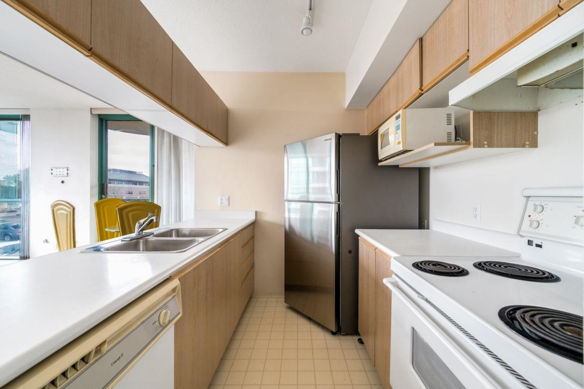 Primary Bedroom Photo of 402 8851 Lansdowne Road, Richmond, BC