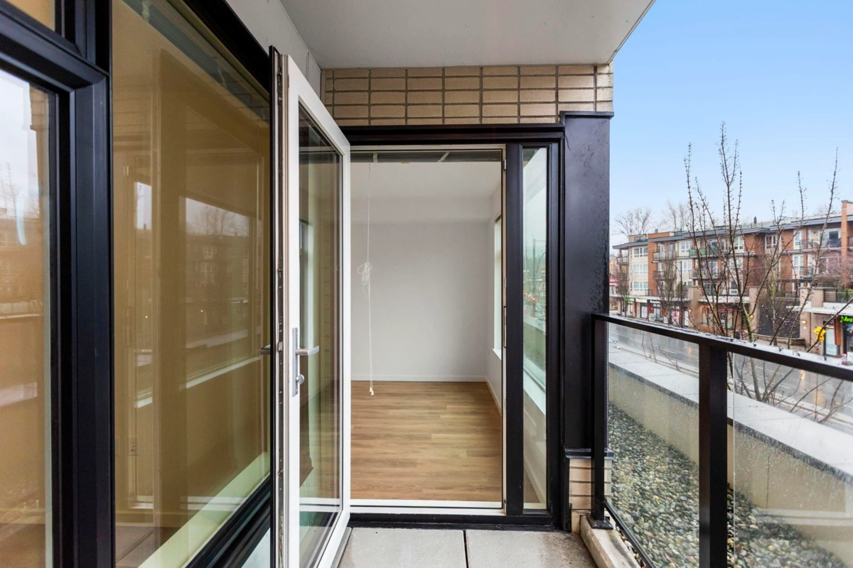 Backyard Photo of 201 725 Marine Drive, North Vancouver, BC