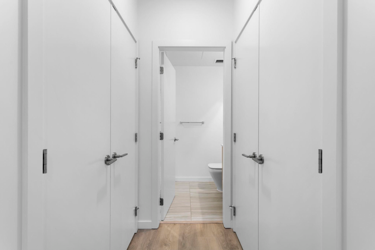 Basement Recreation Room Photo of 201 725 Marine Drive, North Vancouver, BC