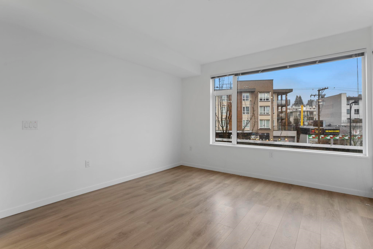 Guest Bathroom Photo of 201 725 Marine Drive, North Vancouver, BC