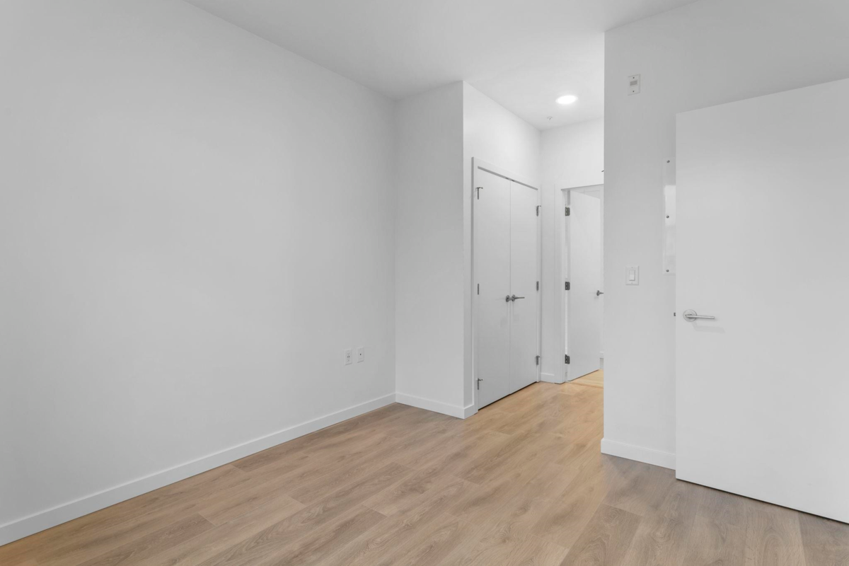 Office / Den Photo of 201 725 Marine Drive, North Vancouver, BC