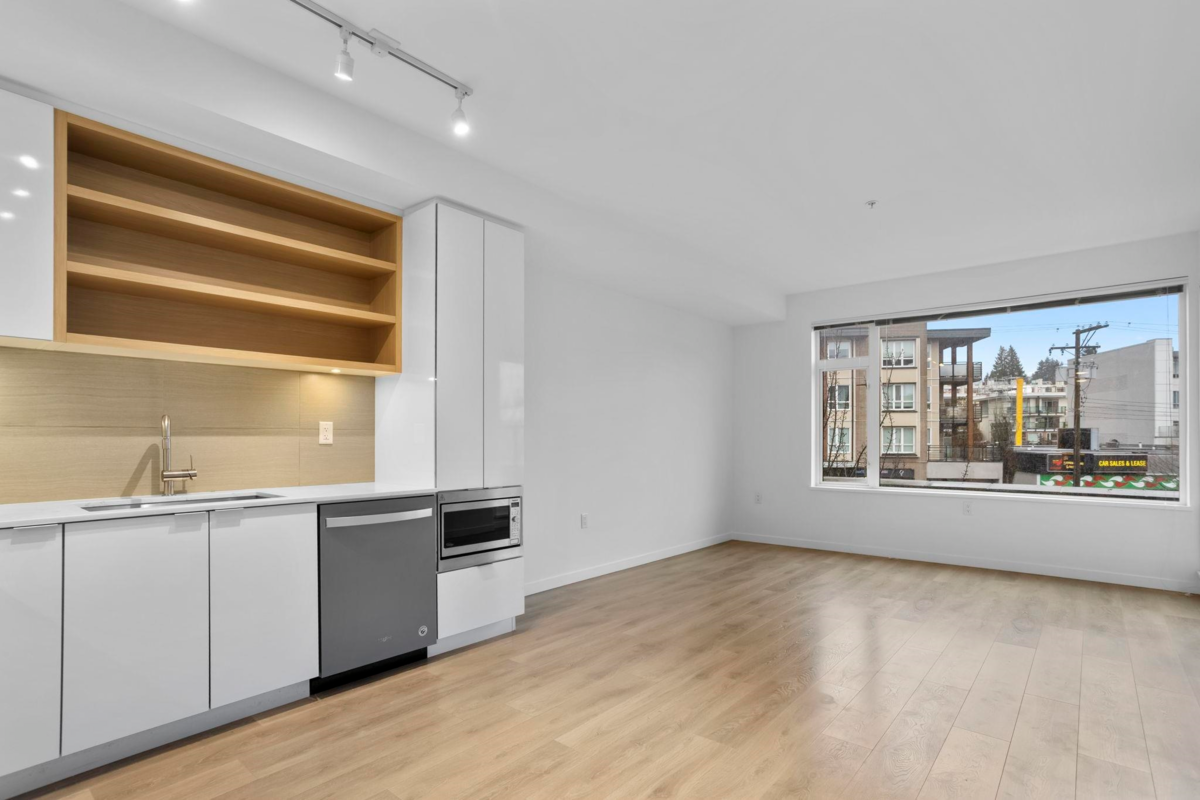 Pantry Photo of 201 725 Marine Drive, North Vancouver, BC