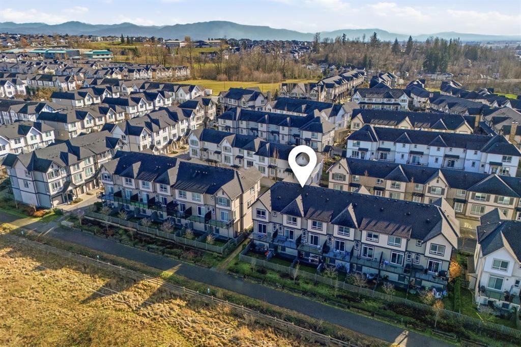 Hallway Photo of 55 30930 Westridge Place, Abbotsford, BC