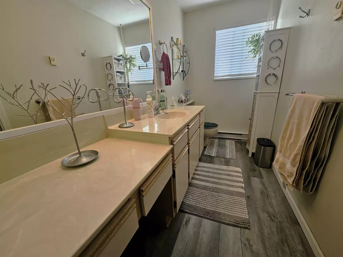 Bedroom 4 Photo of 208 7837 120a Street, Surrey, BC