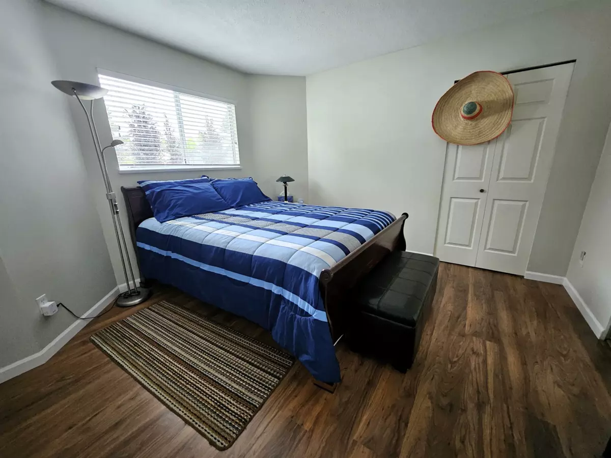 Kitchen Island Photo of 208 7837 120a Street, Surrey, BC