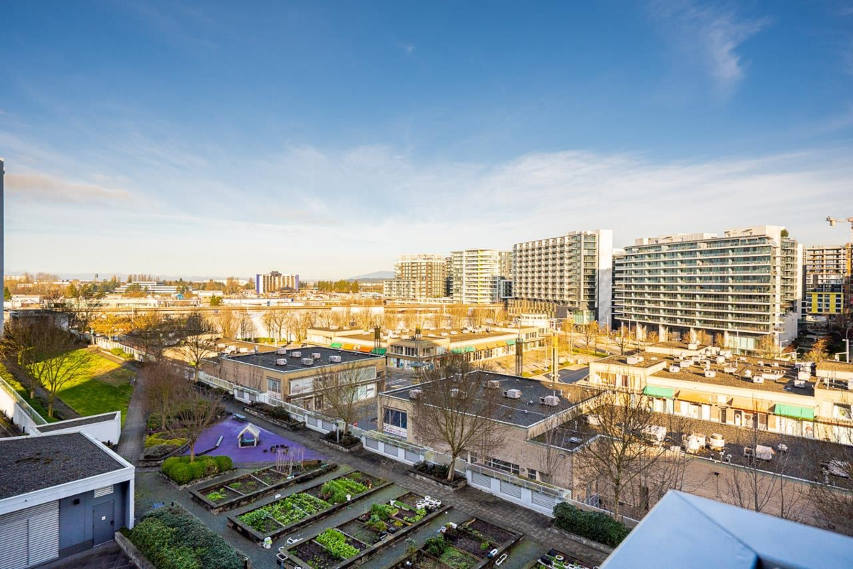 Hallway Photo of 903 3333 Brown Road, Richmond, BC