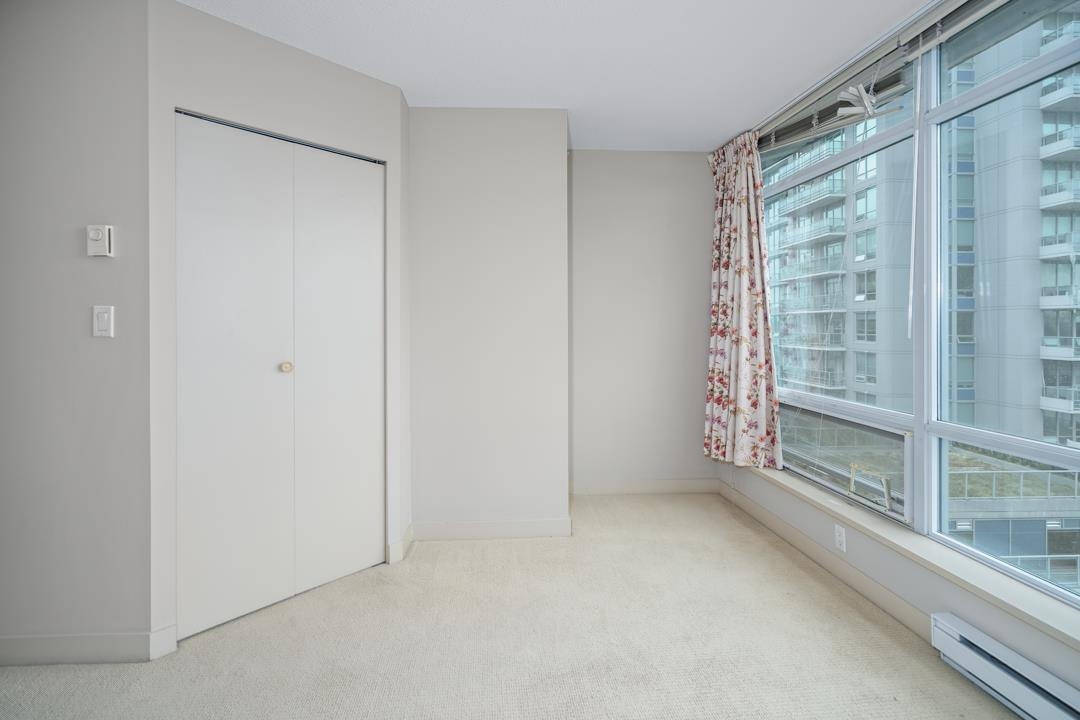 Laundry Room Photo of 901 8288 Lansdowne Road, Richmond, BC