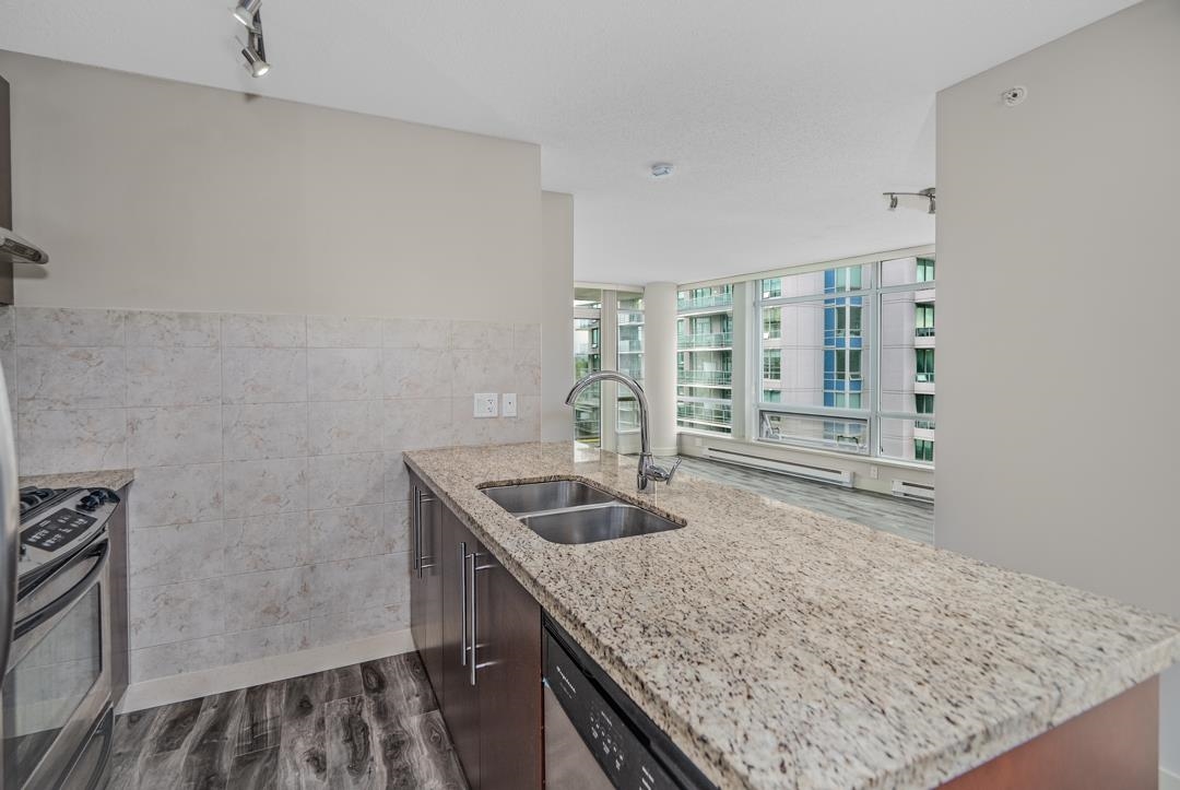 Office / Den Photo of 901 8288 Lansdowne Road, Richmond, BC