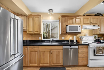 Kitchen Photo of 24 20888 Mckinney Avenue, Maple Ridge, BC