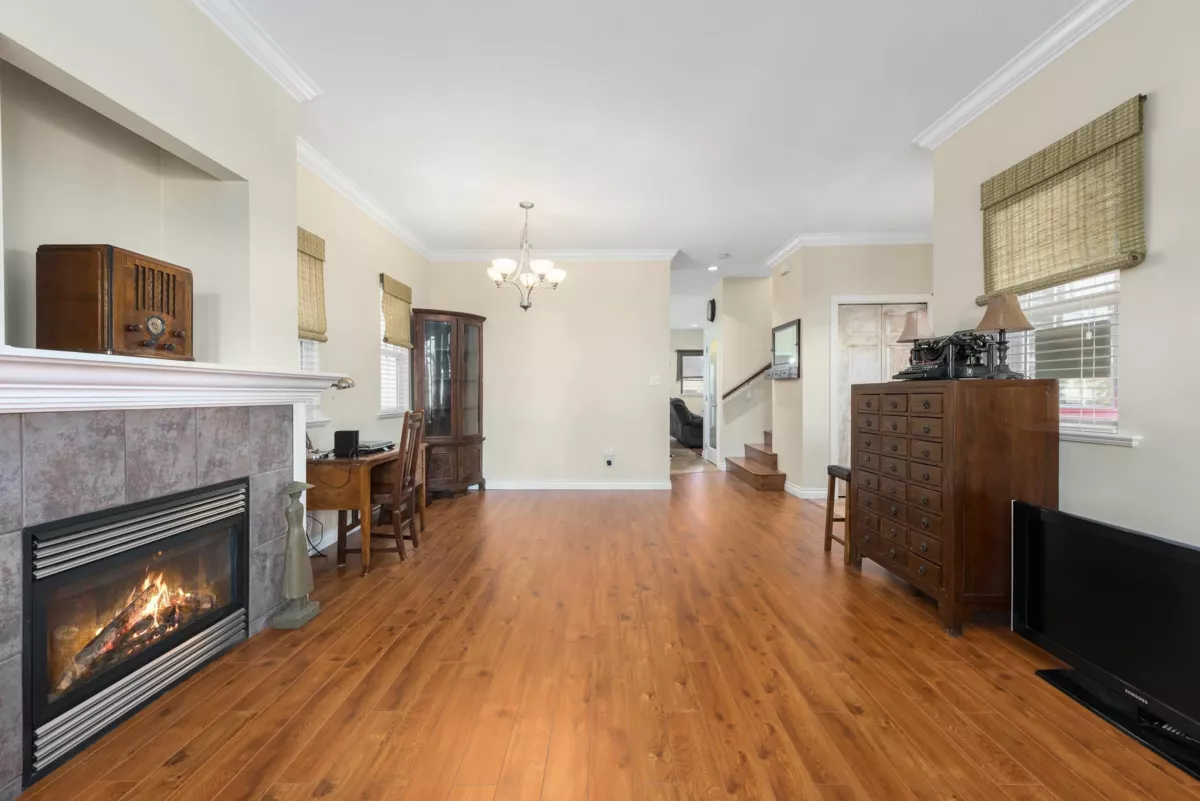 Kitchen Island Photo of 22106 Lemon Avenue, Richmond, BC