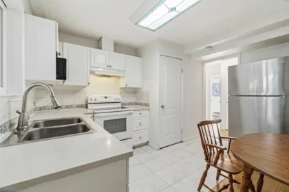 Laundry Room Photo of 552 W 29th Street, North Vancouver, BC