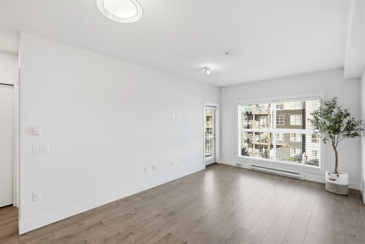Dining Area Photo of 310 20175 53 Avenue, Langley, BC