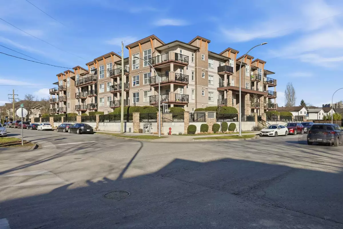 Staircase Photo of 310 20175 53 Avenue, Langley, BC