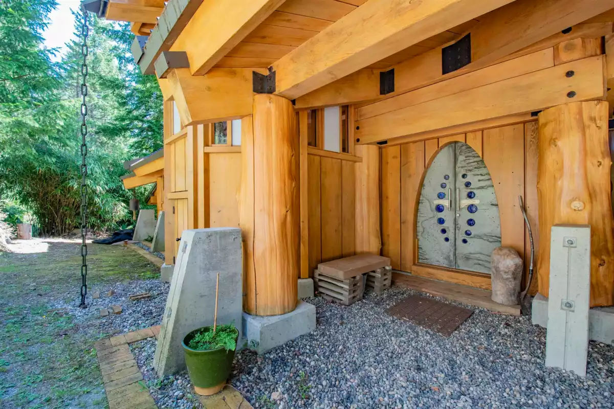 Hallway Photo of 1010 Taki-Te-Si Road, Gambier Island, BC