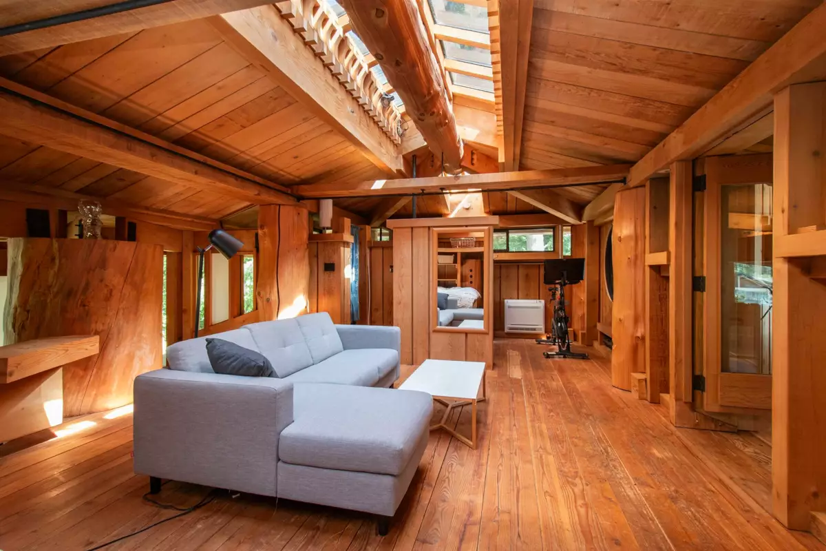 Office / Den Photo of 1010 Taki-Te-Si Road, Gambier Island, BC