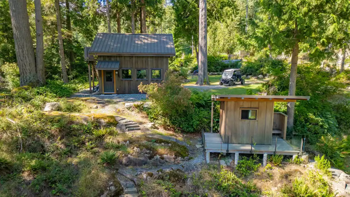 Outdoor Kitchen Photo of 1010 Taki-Te-Si Road, Gambier Island, BC