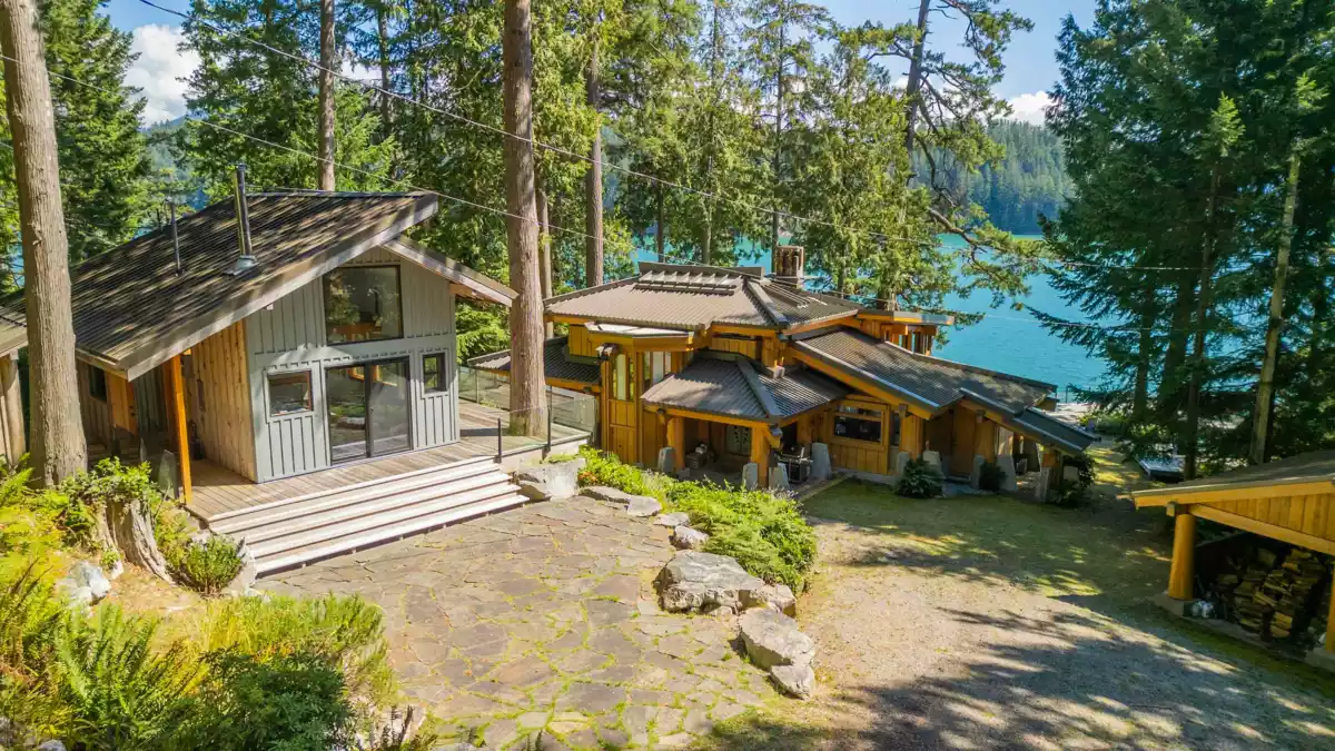 Outdoor Patio Photo of 1010 Taki-Te-Si Road, Gambier Island, BC