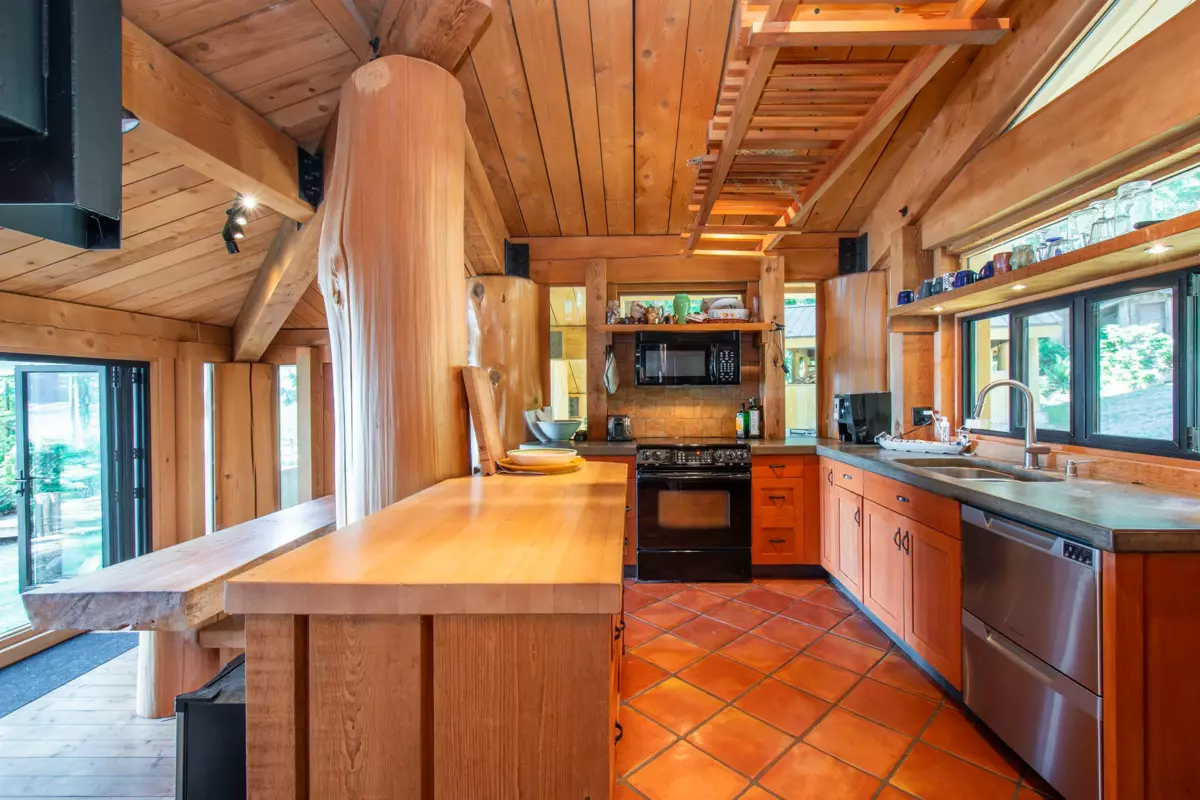 Primary Bedroom Photo of 1010 Taki-Te-Si Road, Gambier Island, BC