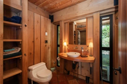 Mudroom Photo of 1010 Taki-Te-Si Road, Gambier Island, BC