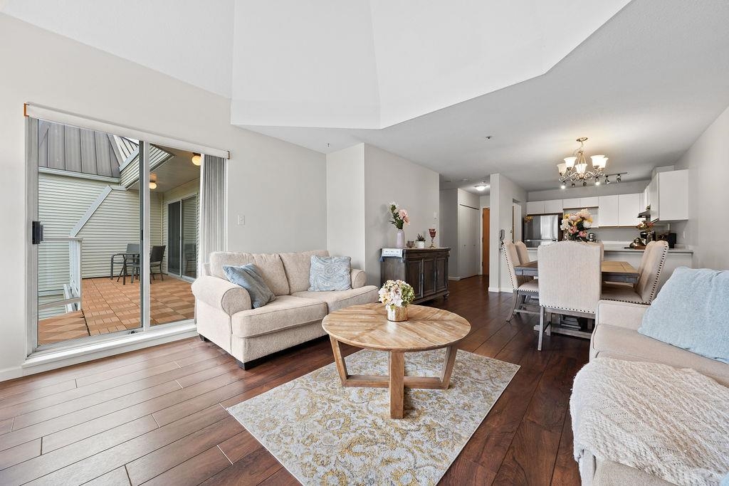 Primary Bathroom Photo of 413 1220 Lasalle Place, Coquitlam, BC