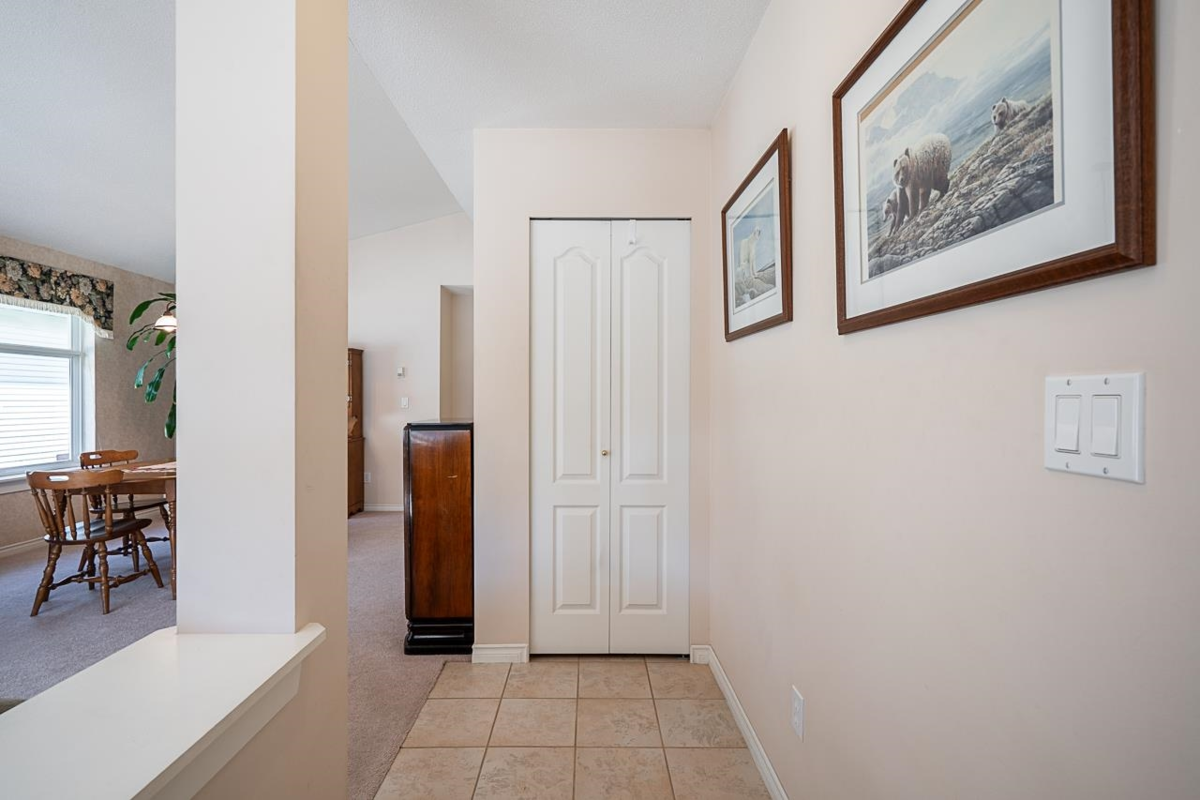 Family Room Photo of 51 8555 209 Street, Langley, BC