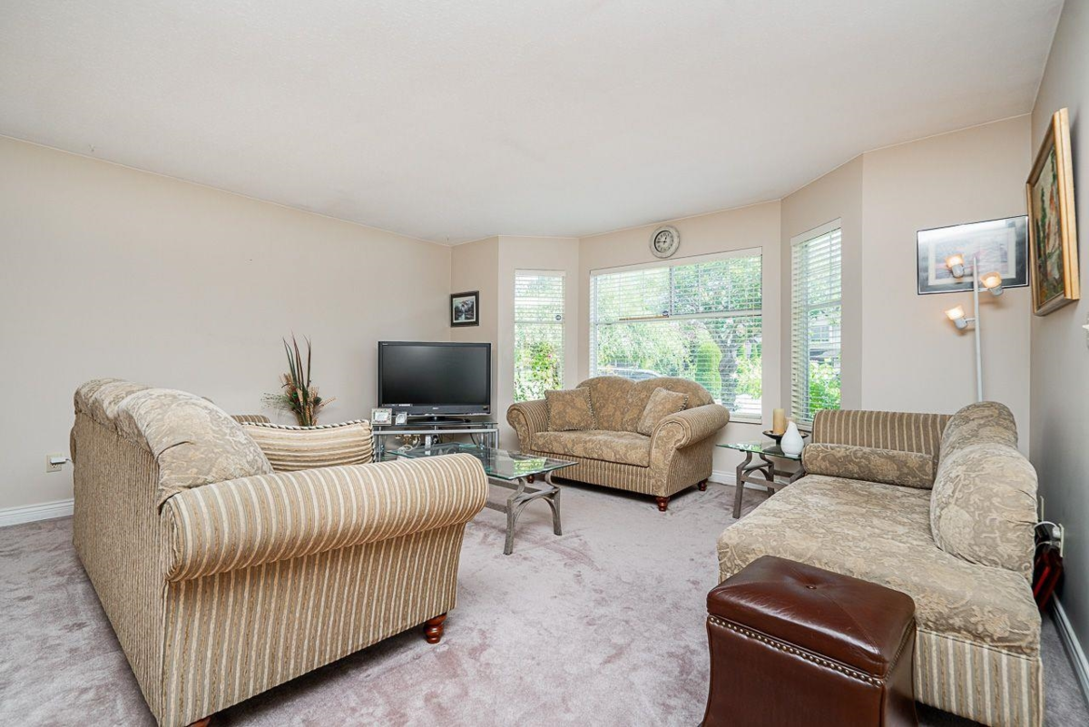 Dining Area Photo of 6697 141a Street, Surrey, BC