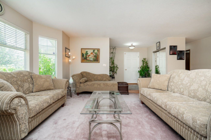Breakfast Nook Photo of 6697 141a Street, Surrey, BC
