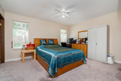 Office / Den Photo of 6697 141a Street, Surrey, BC