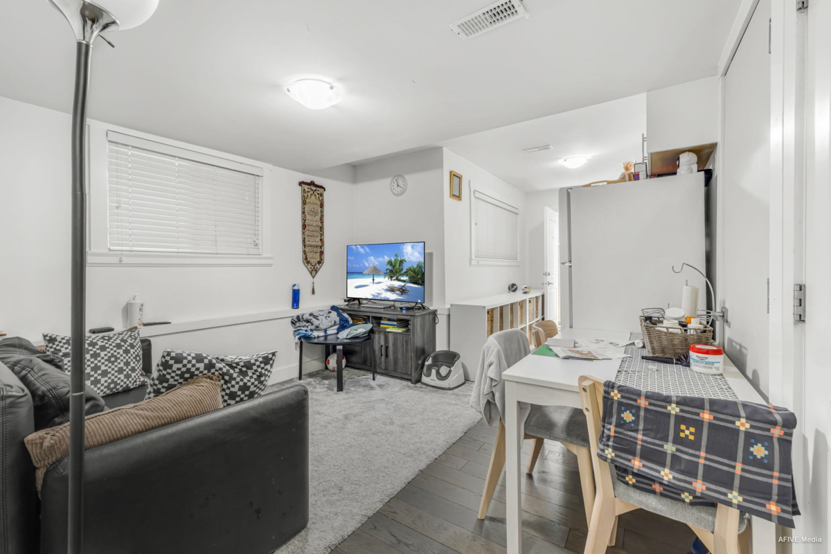 Mudroom Photo of 2521 Wilding Crescent, Langley, BC