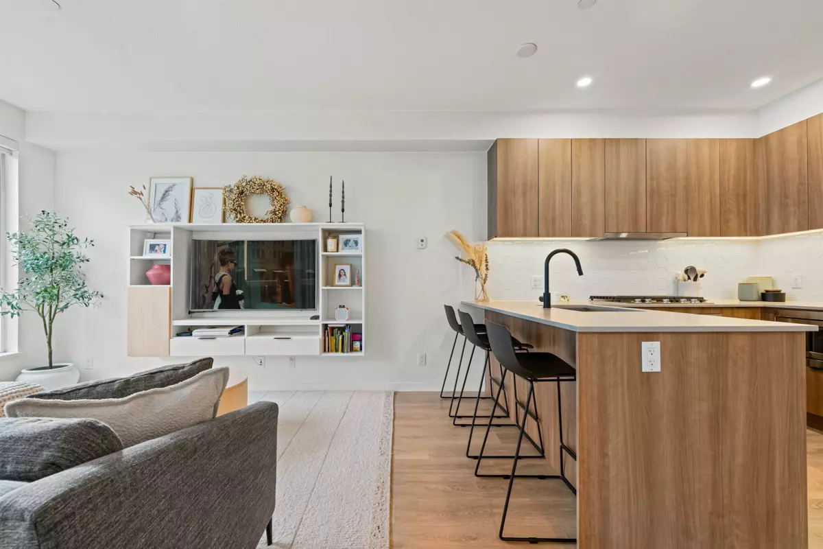 Exterior Rear Photo of 7 533 E 3rd Street, North Vancouver, BC