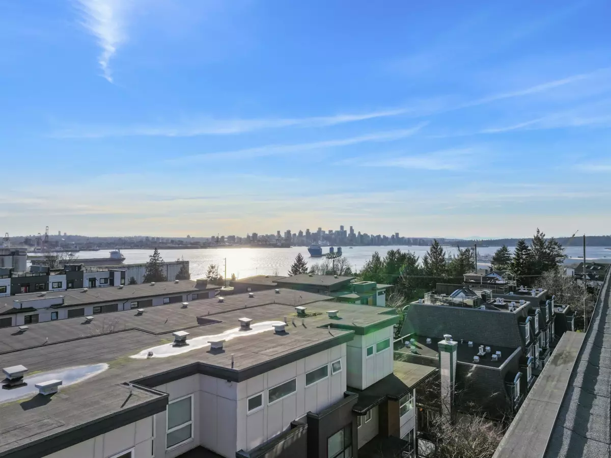 Outdoor Kitchen Photo of 7 533 E 3rd Street, North Vancouver, BC