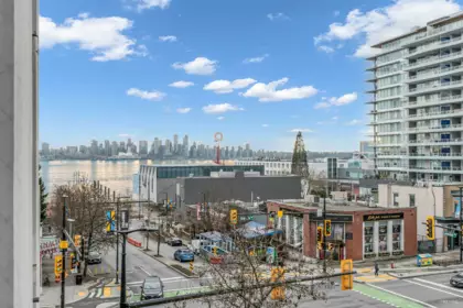 409 100 E Esplanade Street, North Vancouver, BC