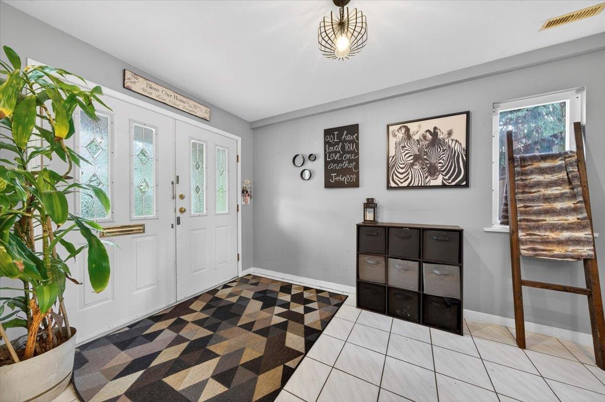 Family Room Photo of 1736 Pekrul Place, Port Coquitlam, BC