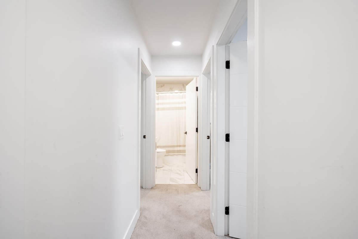 Breakfast Nook Photo of 9 32160 Peardonville Road, Abbotsford, BC