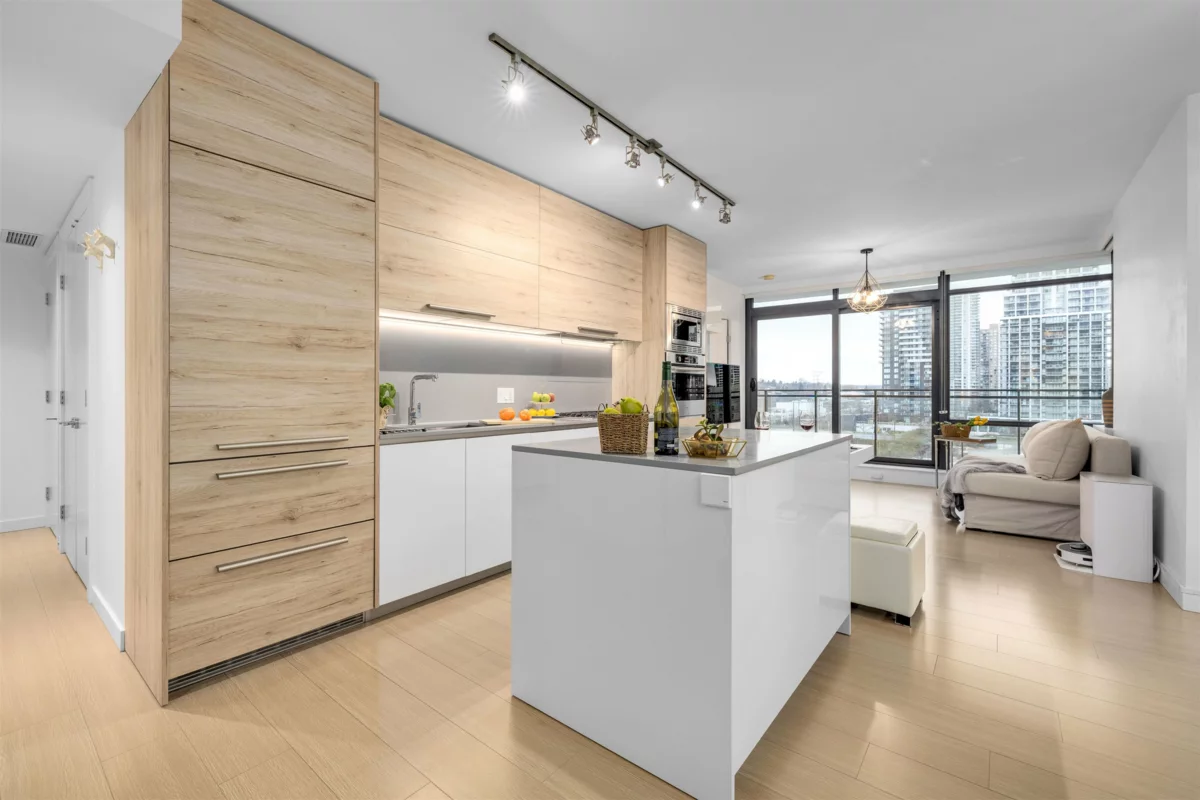 Breakfast Nook Photo of 1008 2378 Alpha Avenue, Burnaby, BC