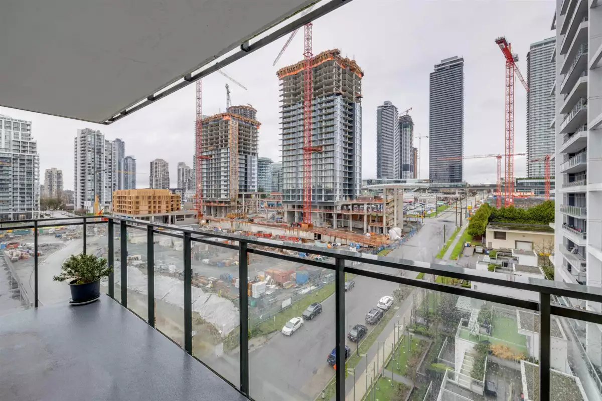 Loft / Bonus Room Photo of 1008 2378 Alpha Avenue, Burnaby, BC