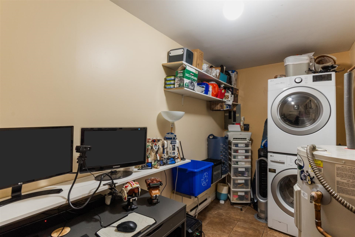 Walk-In Closet Photo of 6217 E Greenside Drive, Surrey, BC
