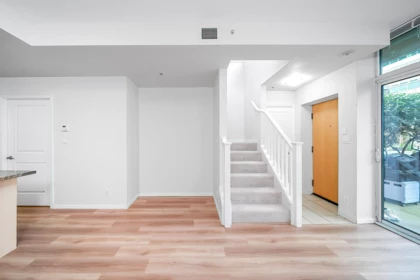303 1211 Melville Street, Vancouver, BC