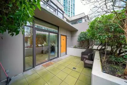 Entry Foyer Photo of 303 1211 Melville Street, Vancouver, BC