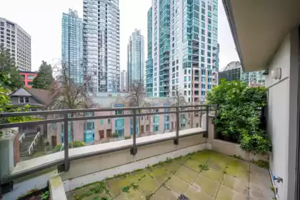 Laundry Room Photo of 303 1211 Melville Street, Vancouver, BC