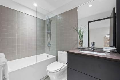 Entry Foyer Photo of 4166 Rose Crescent, West Vancouver, BC