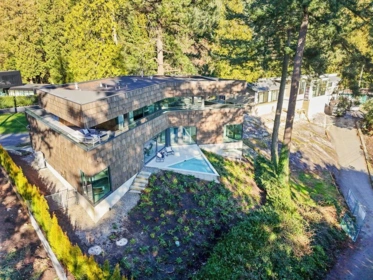 Hot Tub / Spa Photo of 4166 Rose Crescent, West Vancouver, BC