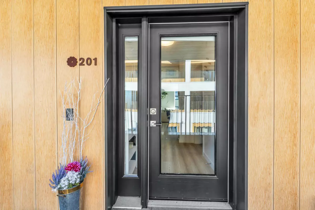 Family Room Photo of 201 251 Boundary Bay Road, Delta, BC