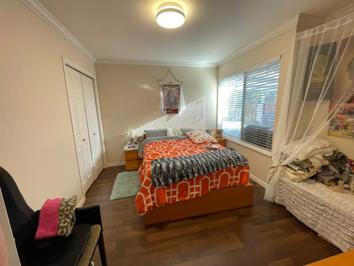 Entry Foyer Photo of 132 10172 141 Street, Surrey, BC