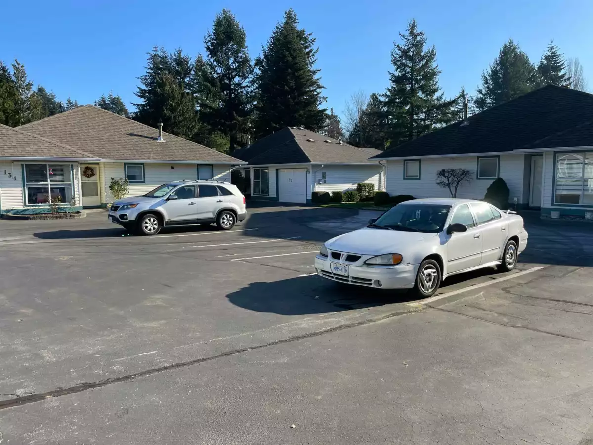 Garden / Landscaping Photo of 132 10172 141 Street, Surrey, BC