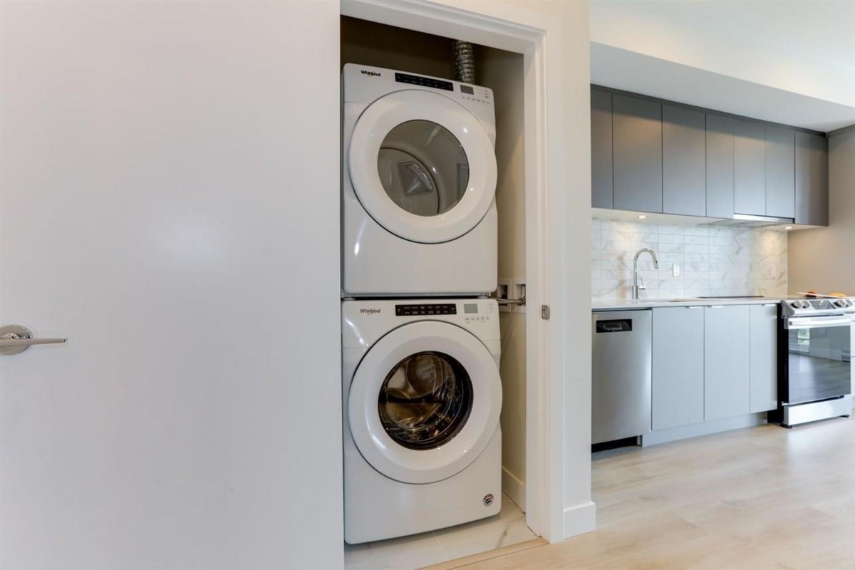 Walk-In Closet Photo of 306 1792 Starling Drive, Tsawwassen, BC