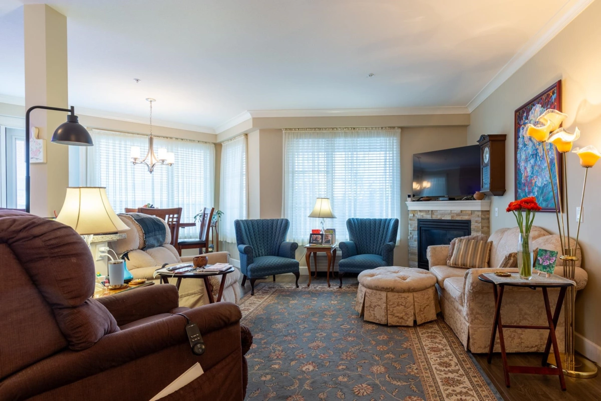 Breakfast Nook Photo of 203 45750 Keith Wilson Road, Chilliwack, BC