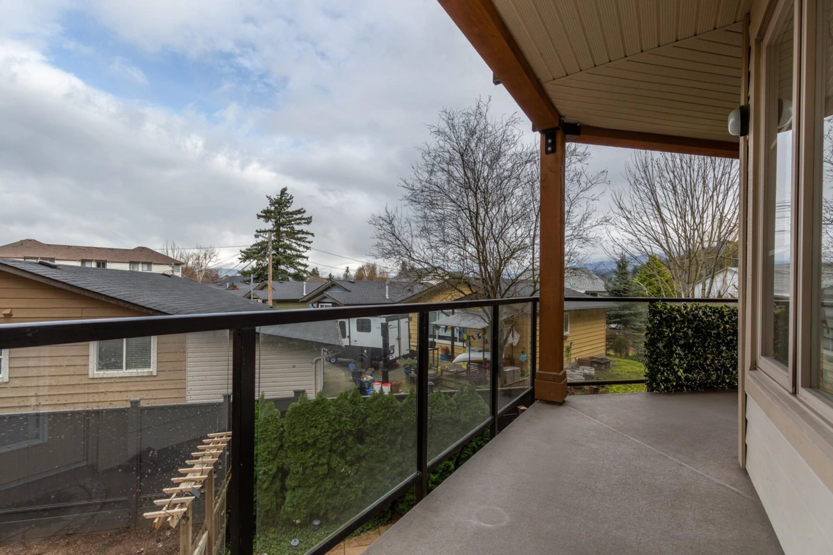 Front Yard Photo of 203 45750 Keith Wilson Road, Chilliwack, BC